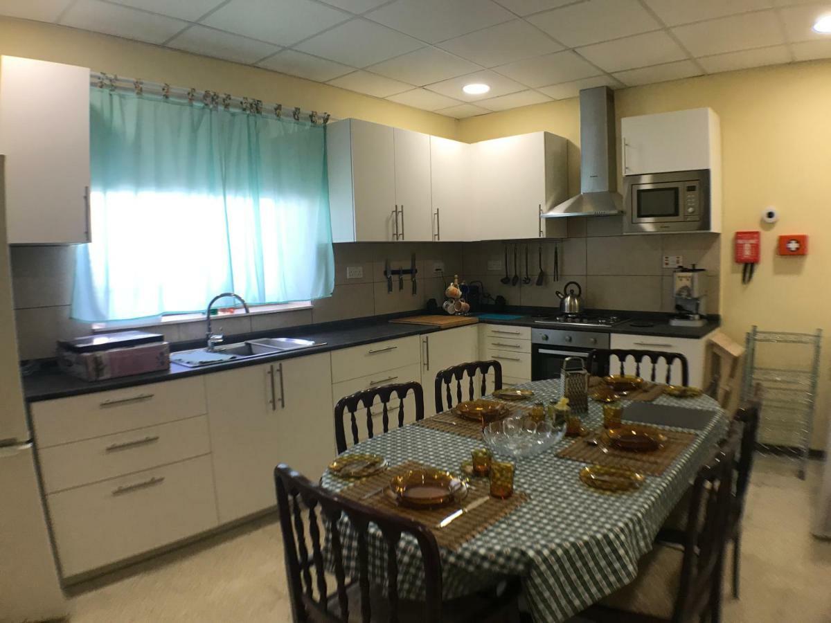 Corner Townhouse 1Km From University Msida Exterior photo