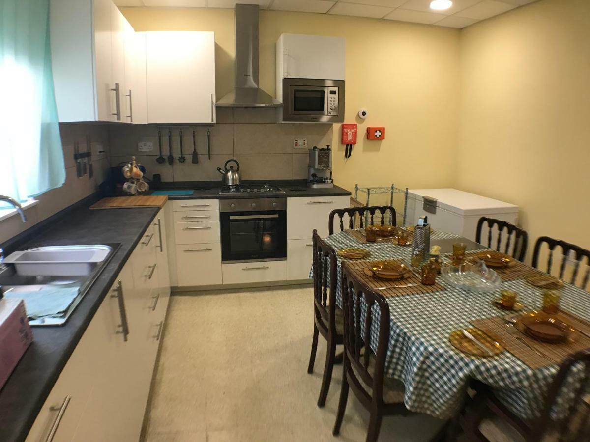 Corner Townhouse 1Km From University Msida Exterior photo